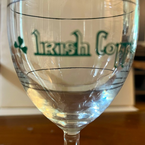 Vtg Luminarc France Irish Coffee Glasses Shamrocks Gold Rim Collectable Set of 4 - Picture 5 of 6